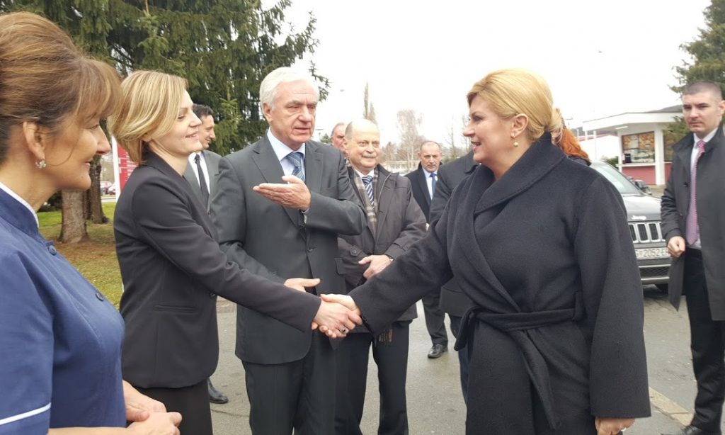 PREDSJEDNICA RH Posjet pakračkoj bolnici i susret s herojima najhumanije akcije Domovinskog rata