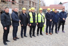 Ministar hrvatskih branitelja Tomo Medved obišao Braniteljski centar u Pakracu