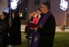 RADOST BOŽIĆA ILI INDEKS SREĆE? 