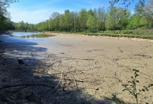 JEZERO PAKURNOVAC Zašto nema vode s jedne strane jezera?