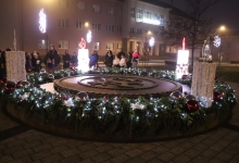 Paljenje druge adventske svijeće u Pakracu