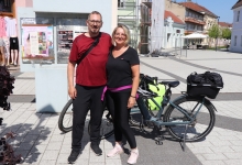 SVI PUTEVI VODE U PAKRAC Bračni par biciklima došao od Züricha do Pakraca