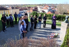 BLAGDAN SVIH SVETIH Predstavnici grada odali počast preminulima