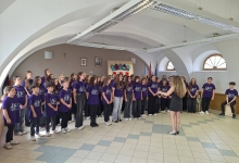 ŽUPANIJSKA SMOTRA ZBOROVA U PAKRACU Nastupilo 240 učenika