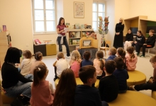 SVJETSKI DAN KAZALIŠTA Učenici izveli kamišibaj priče