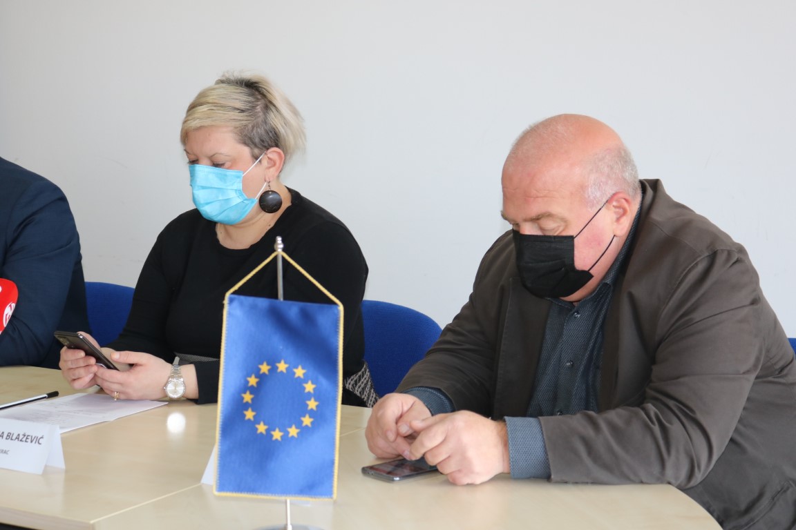 https://pakrackilist.hr/images/2021/prosinac/gradona%C4%8Delnici_Medium.JPG