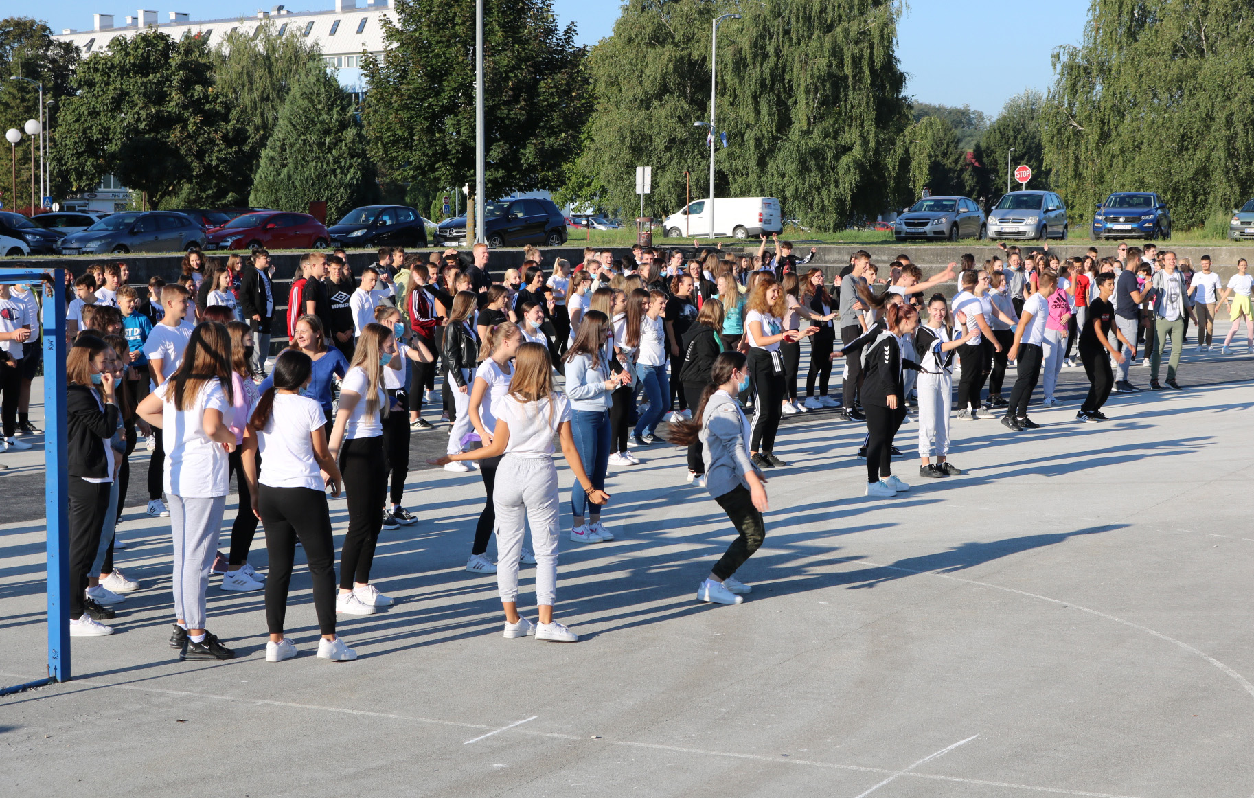 Pakrački srednjoškolci tjelovježbom obilježili Hrvatski olimpijski dan