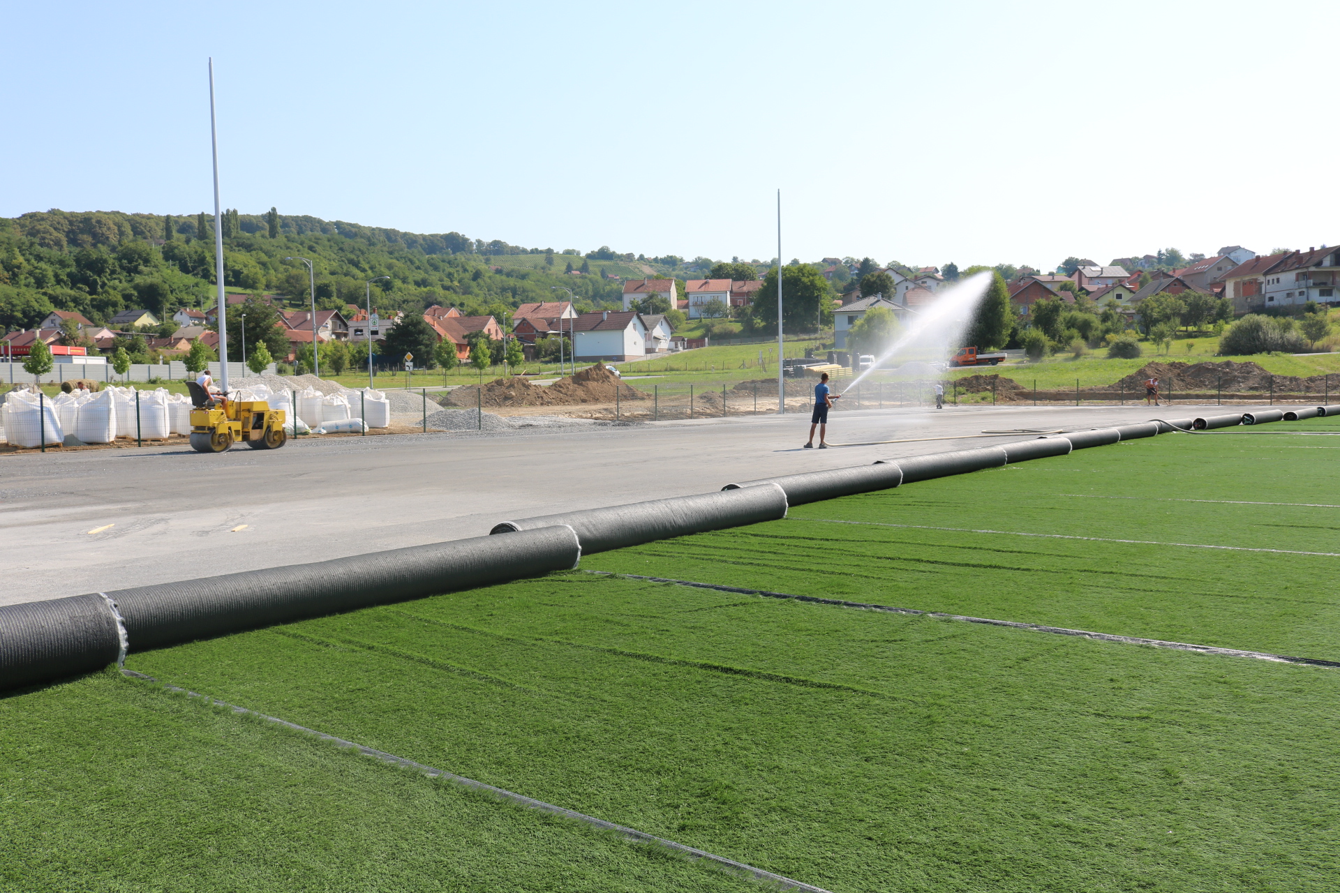 GRADSKI STADION: Počinje polaganje umjetne trave