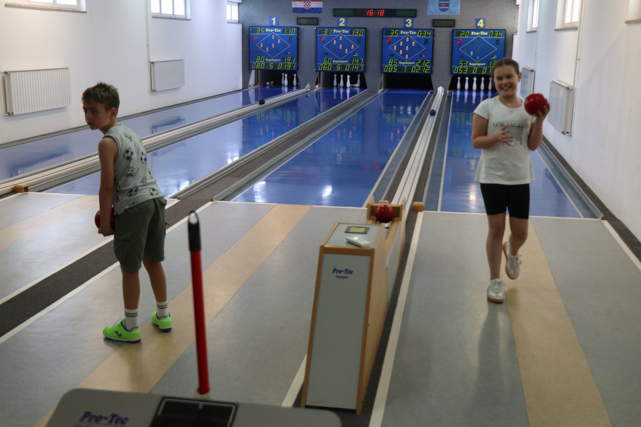 ŽENSKI KUGLAČKI KLUB PAKRAC Započela škola kuglanja
