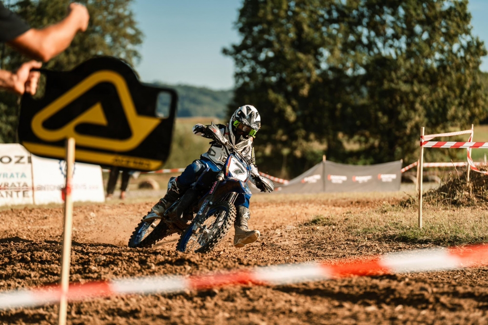 55432471914018601852732327684396395223772902n