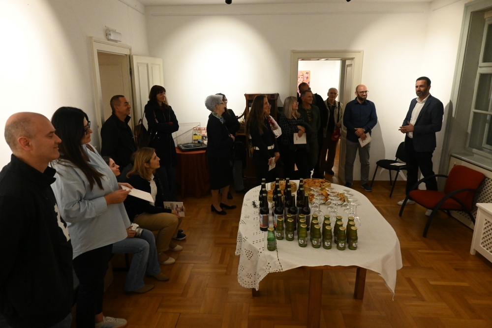 55770848613614227893204332580417767985635639n