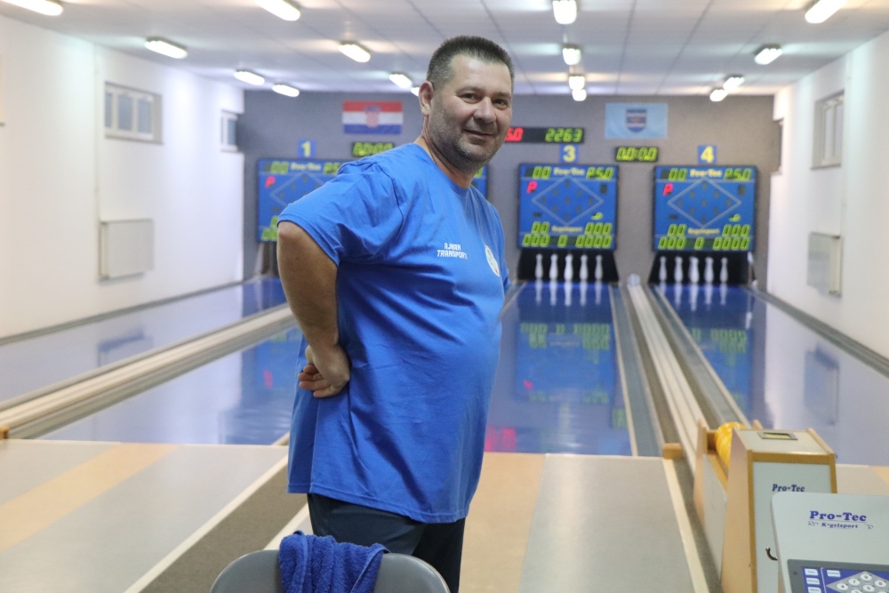 586878428257736118355779086059886360614174977n