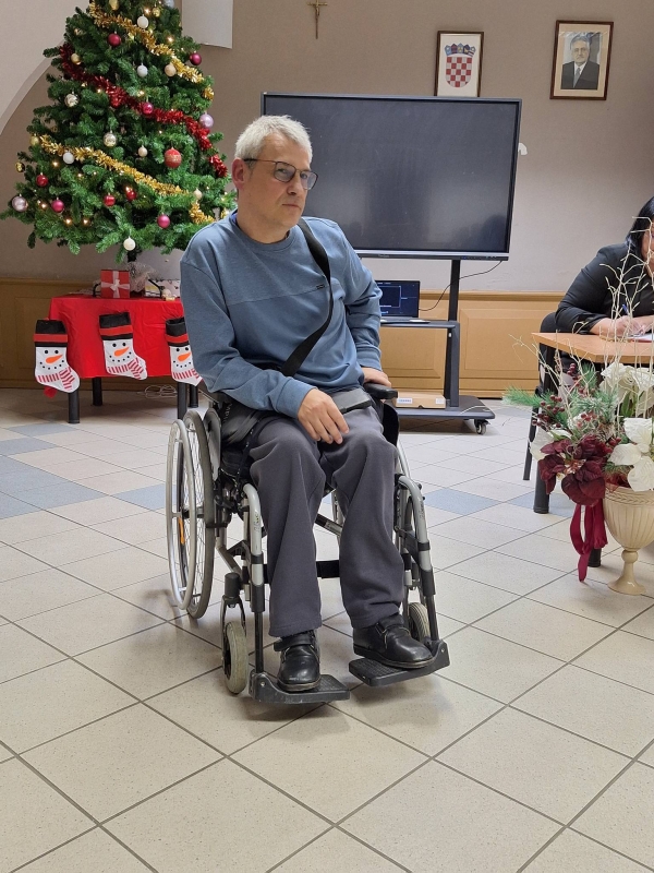 600277137259737428822314682683594363601756772n