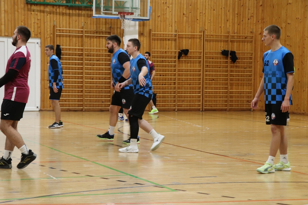 598975569259804278315629735076670362995563903n