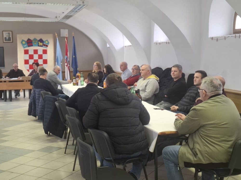 20260214105845-Custom