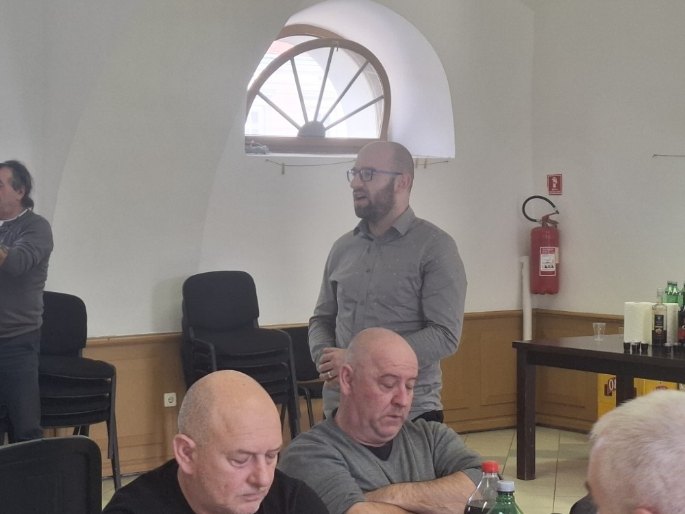 20260214105927-Custom