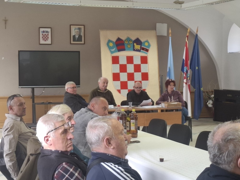 20260214105941-Custom