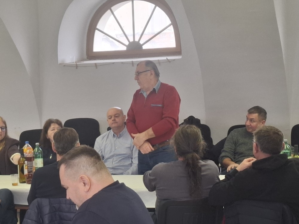 20260214110519-Custom