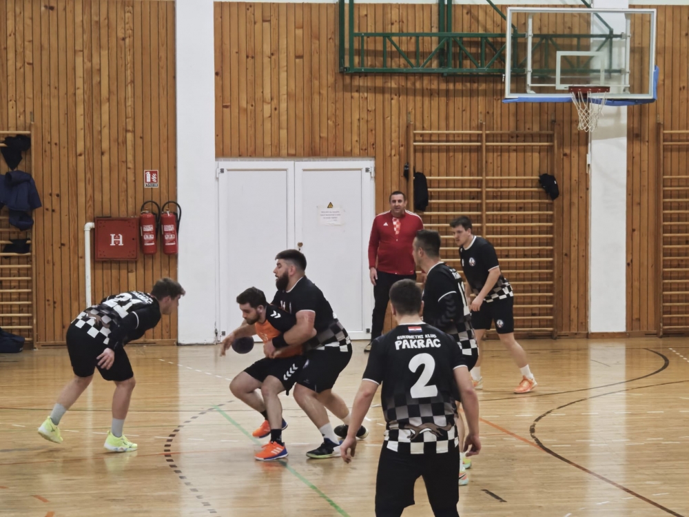 6568262961407994431125205741920426094522629n