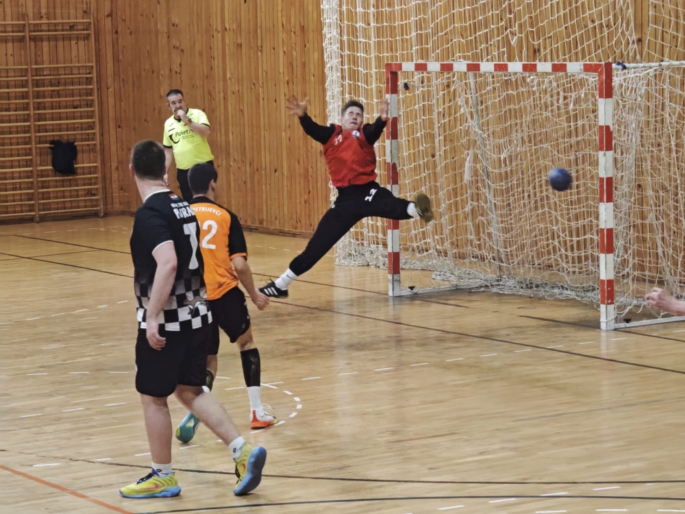 65727794914079921811254304085408359205833158n