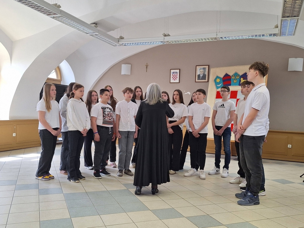 65664113726909142845358129442355514753105225n