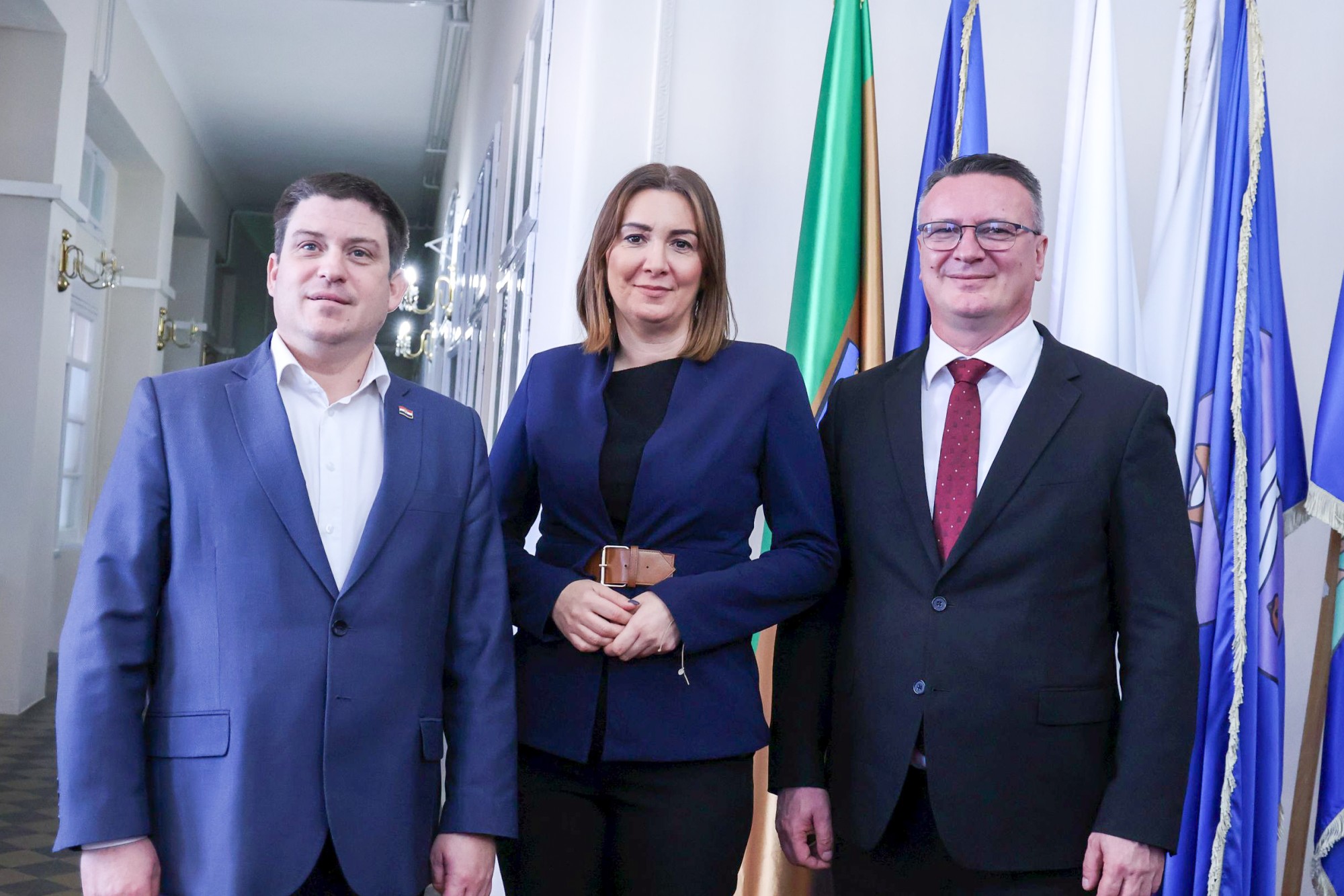 cvor pozega naslovna