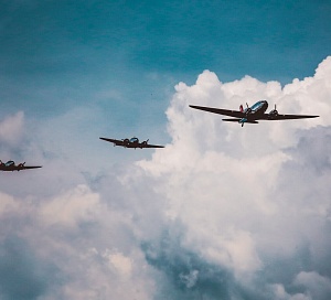 eskadrile aviona ilustracija naslovna