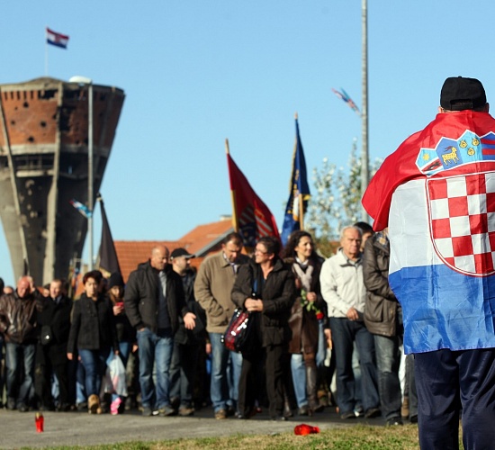 vukovar kolona Large