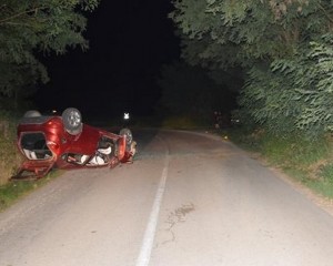 POLICIJSKO IZVJEŠĆE S 1,41 promila između Tornja i Batinjana prevrnuo automobil na krov
