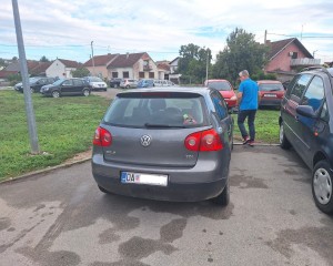 TRŽNICA PAKRAC Primjer kako ne parkirati
