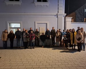 U Pakracu postavljena spomen-ploča prvom hrvatskom kralju Tomislavu