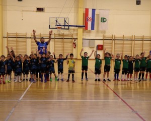 34. OBLJETNICA OSLOBOĐENJA LIPIKA Mini derbi Lipika i Hajduka u čast hrvatskim braniteljima