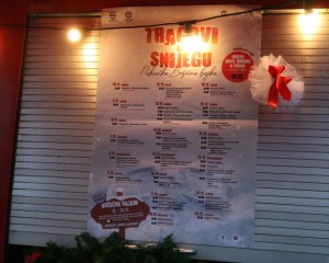 OTVORENJE BOŽIĆNOG SAJAMA U PAKRACU Tragovi u snijegu zasjali još jednim sjajem