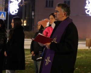 RADOST BOŽIĆA ILI INDEKS SREĆE? 