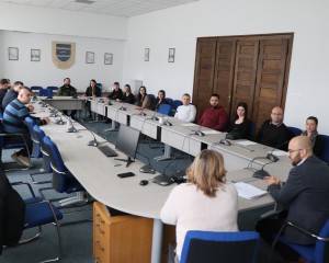 GRAD PAKRAC Financijska pomoć za 17 mladih obitelji