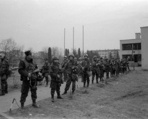 PAKRAC KROZ RATNI OBJEKTIV Izložba fotografija snimljenih u periodu od 1991. do 1995. u Pakracu i Lipiku