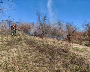 DVA POŽARA U ISTOM DANU Vatrogasci upozoravaju na oprez prilikom spaljivanja na otvorenom