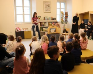 SVJETSKI DAN KAZALIŠTA Učenici izveli kamišibaj priče