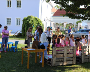 KULTURNI PIKNIK Mališanima oslikavali lice, radili frizure i upriličili predstavu