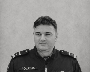 IN MEMORIAM MARIO PJERABON Život posvećen policiji i Pakracu