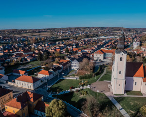 U NEDJELJU U 10,30 Sudjelujte u masovnoj sceni filma o dr. Šreteru